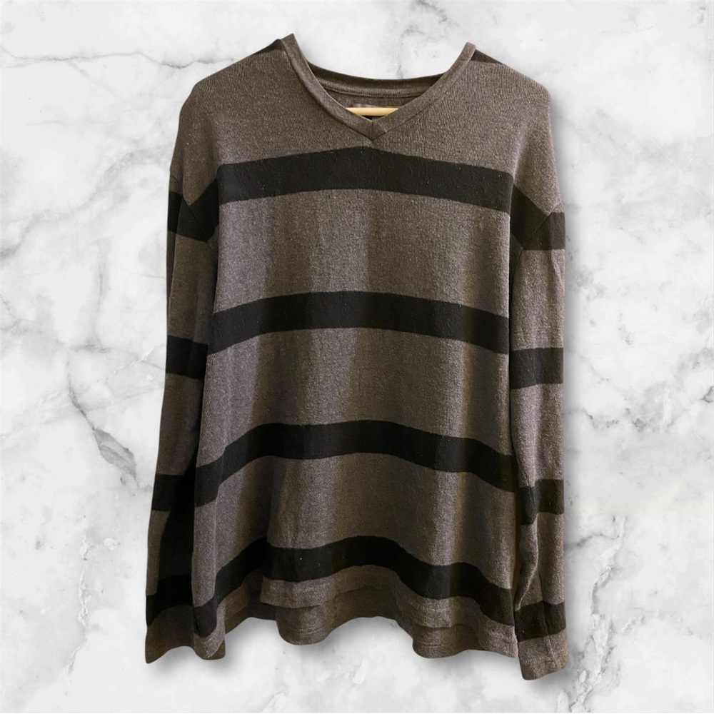Old Navy Striped V-Neck Sweater